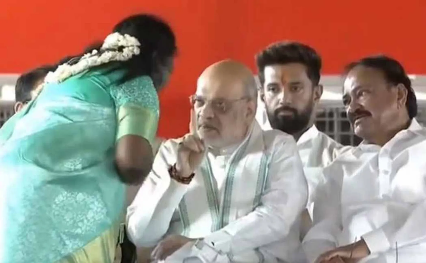 Amit Shah condemns Tamilisai soundararajan