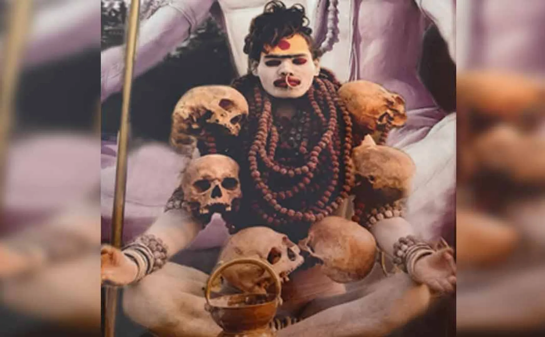 Aghori brought a skull to Tiruvannamalai