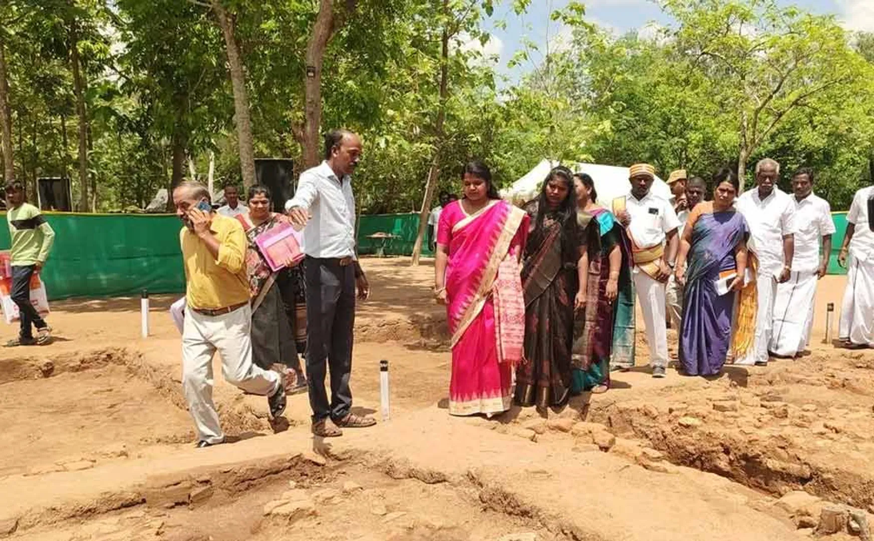 cm stalin who started the excavation work