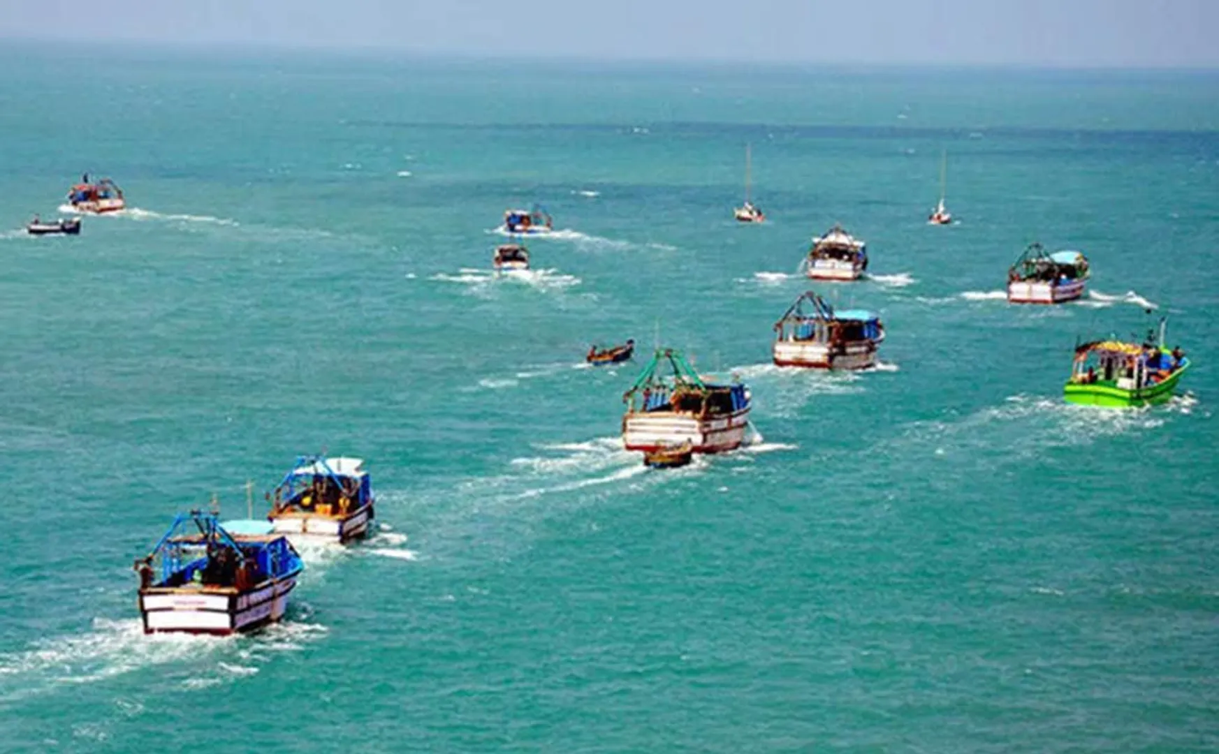 4 Tamil Nadu fishermen arrested!