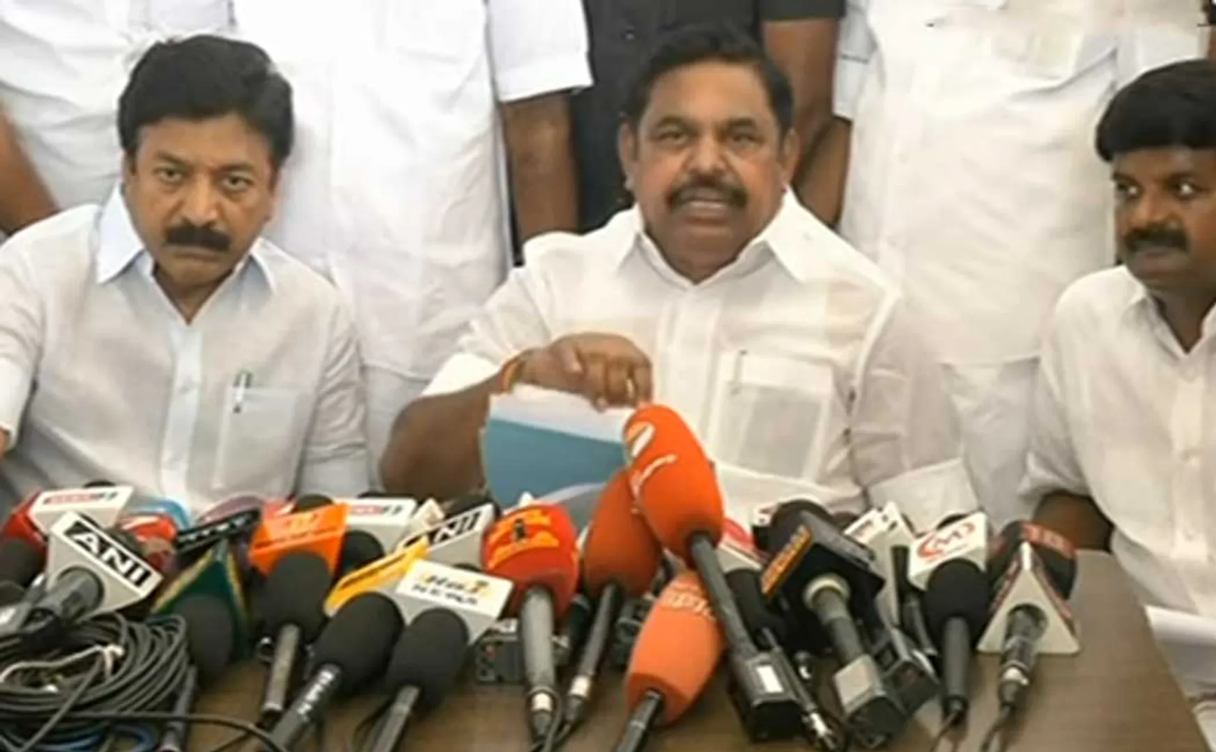 EPS alleges Liquor sale is going on with the support of powerful people