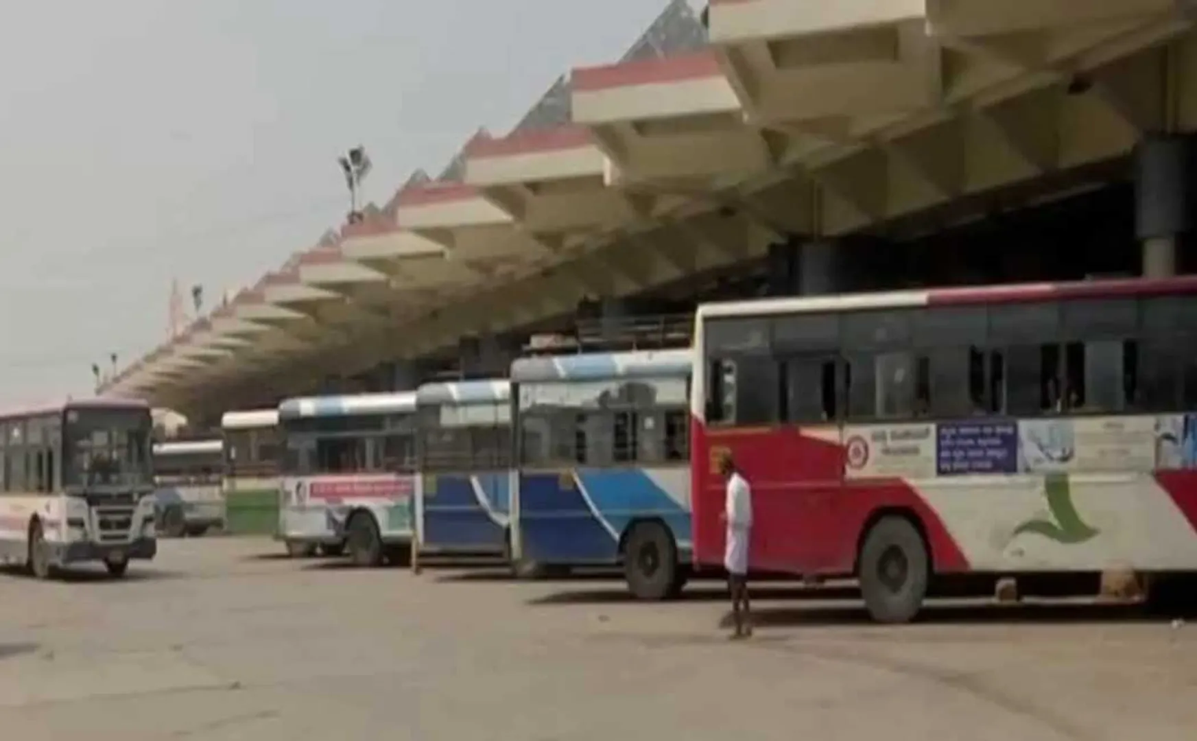  Telangana Govt announced a special notification on A baby born at a bus station