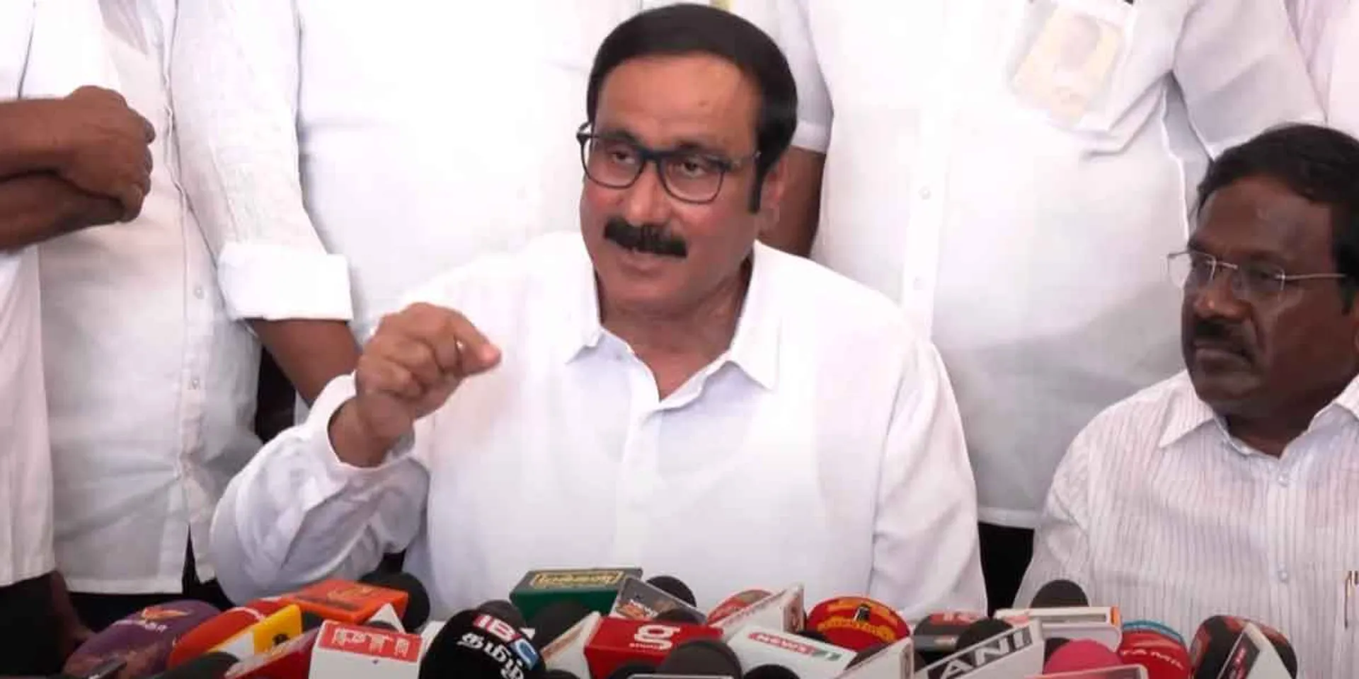 'Tamil Nadu government has created drunken patients' - Anbumani Ramadoss