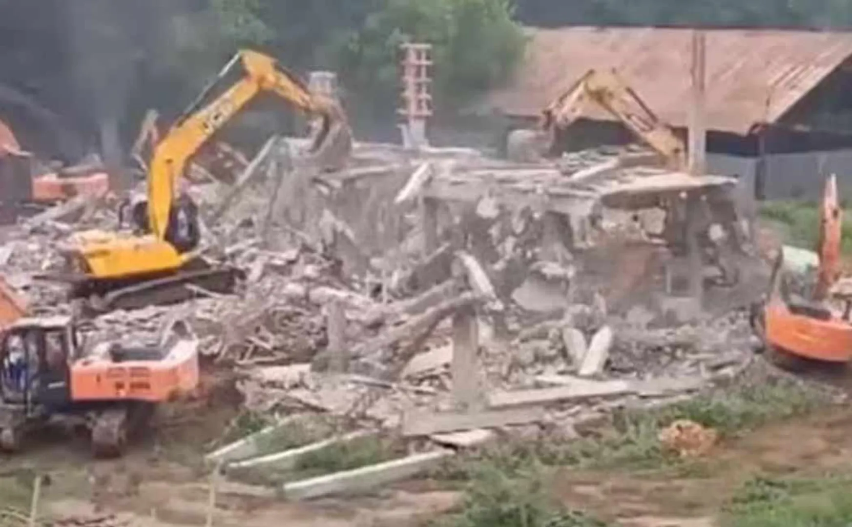 bulldozed YSR Congress office in Andhra Pradesh