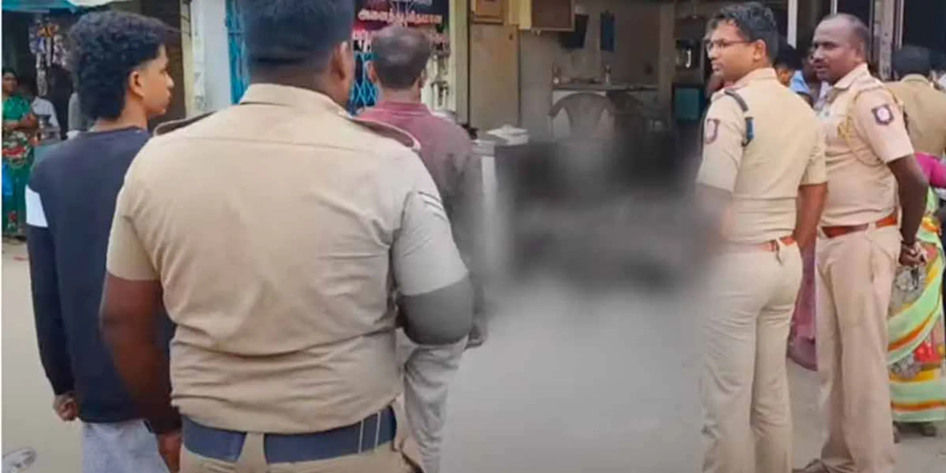 incident in broad daylight; There is excitement in Paramakudi