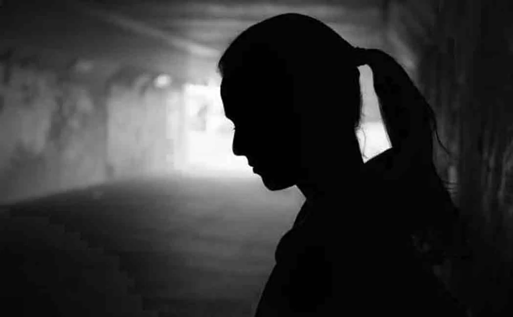 young woman who threw liquid on the face of boyfriend in delhi
