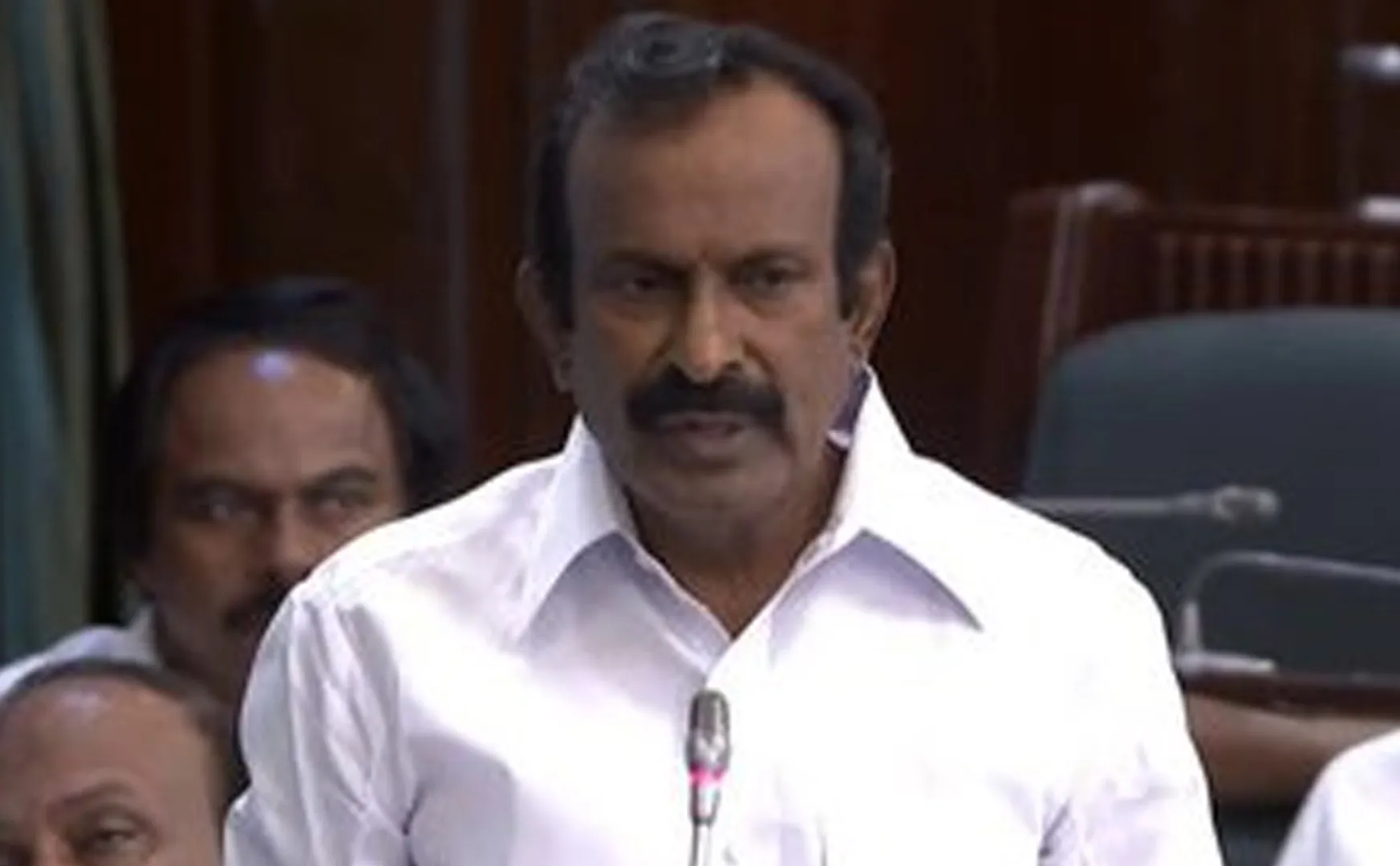 Minister Muthusamy said total liquor ban cannot be brought in Tamil Nadu 
