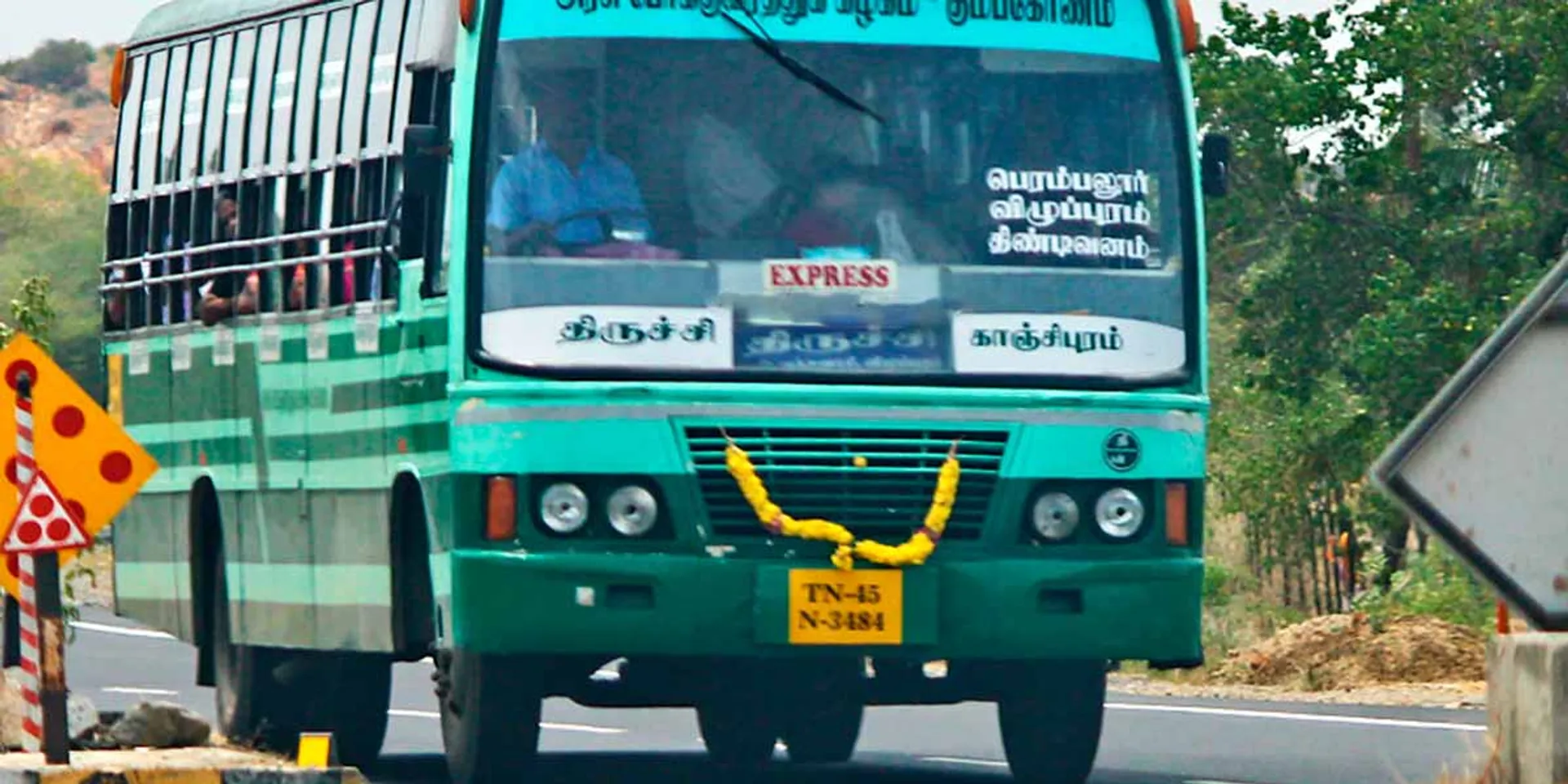 People of Ekanapuram who boarded the bus were arrested