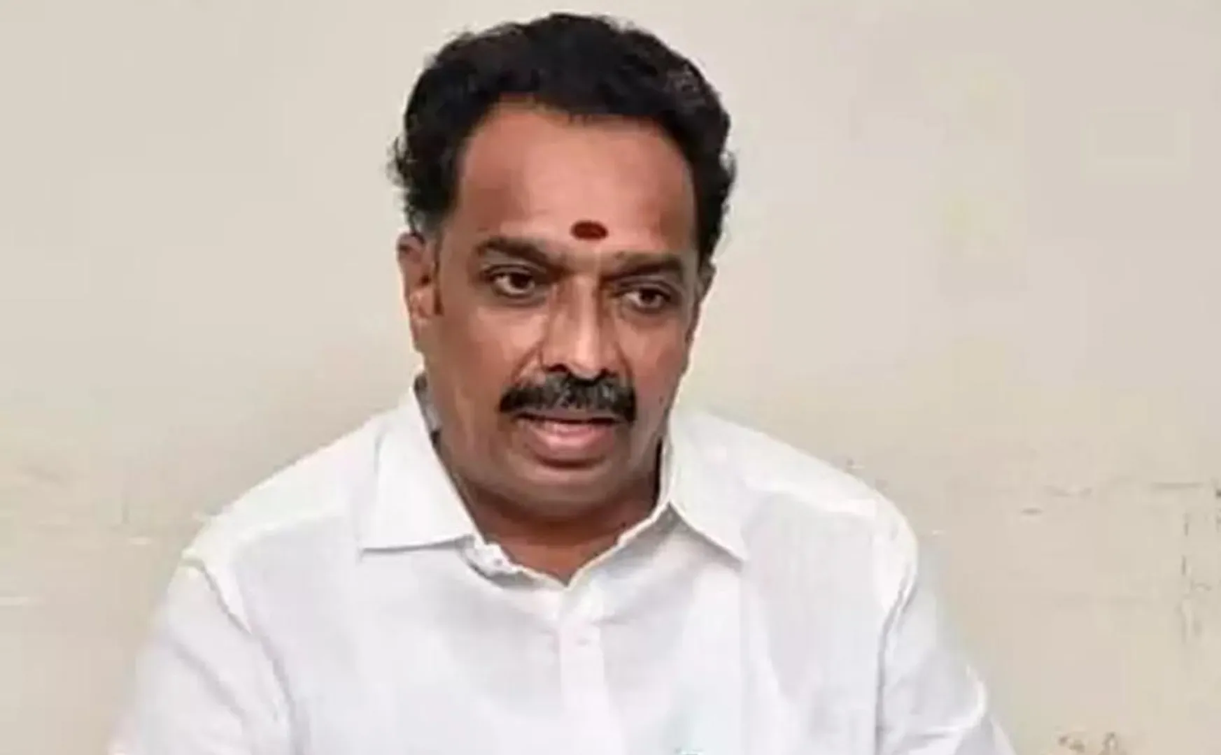 CBCID raided former minister's M.R.vijayabaskar house!
