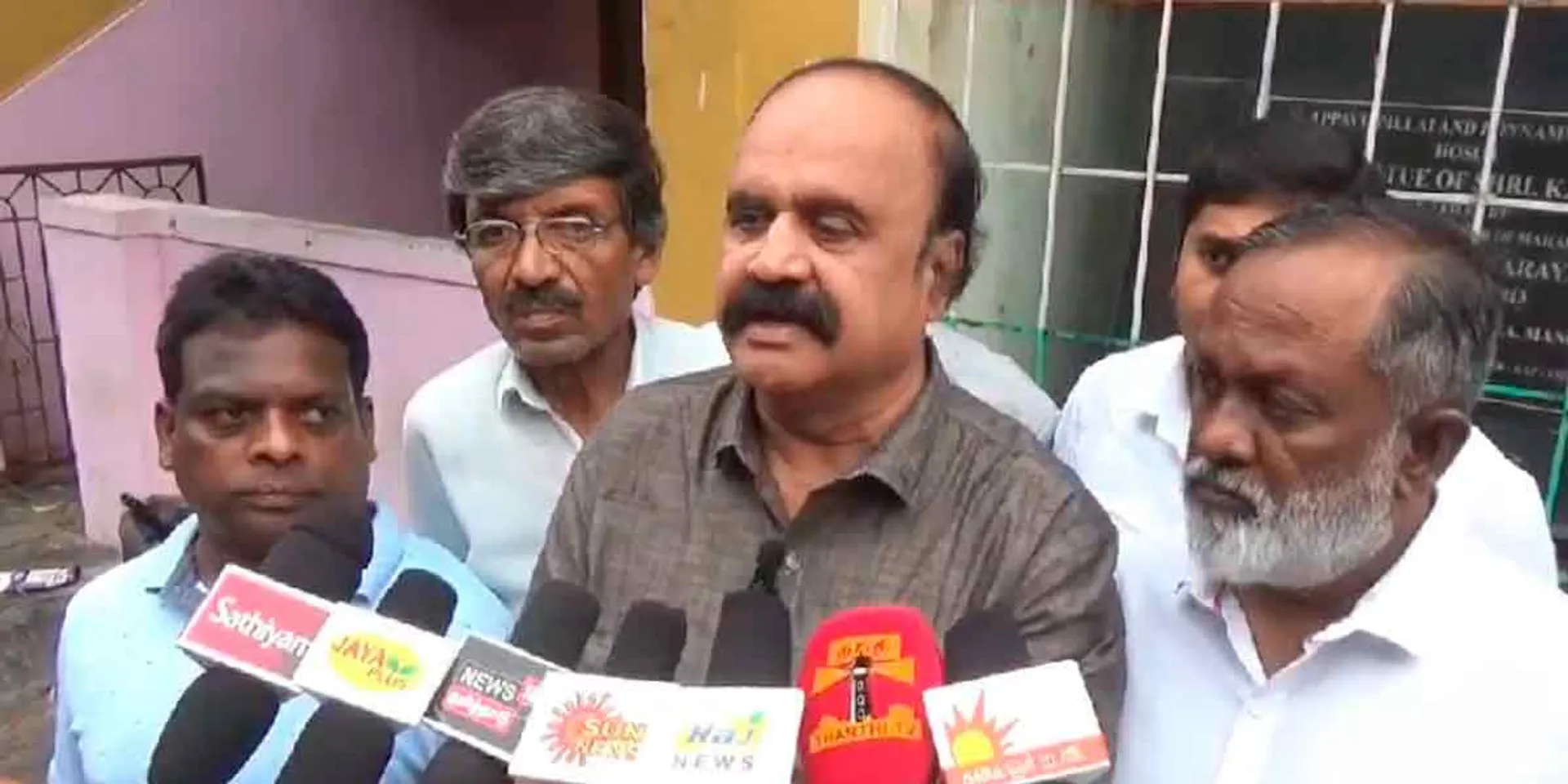 'What Sellur Raju said is true; "Edappadi should come to his senses" - Pugahendi interview
