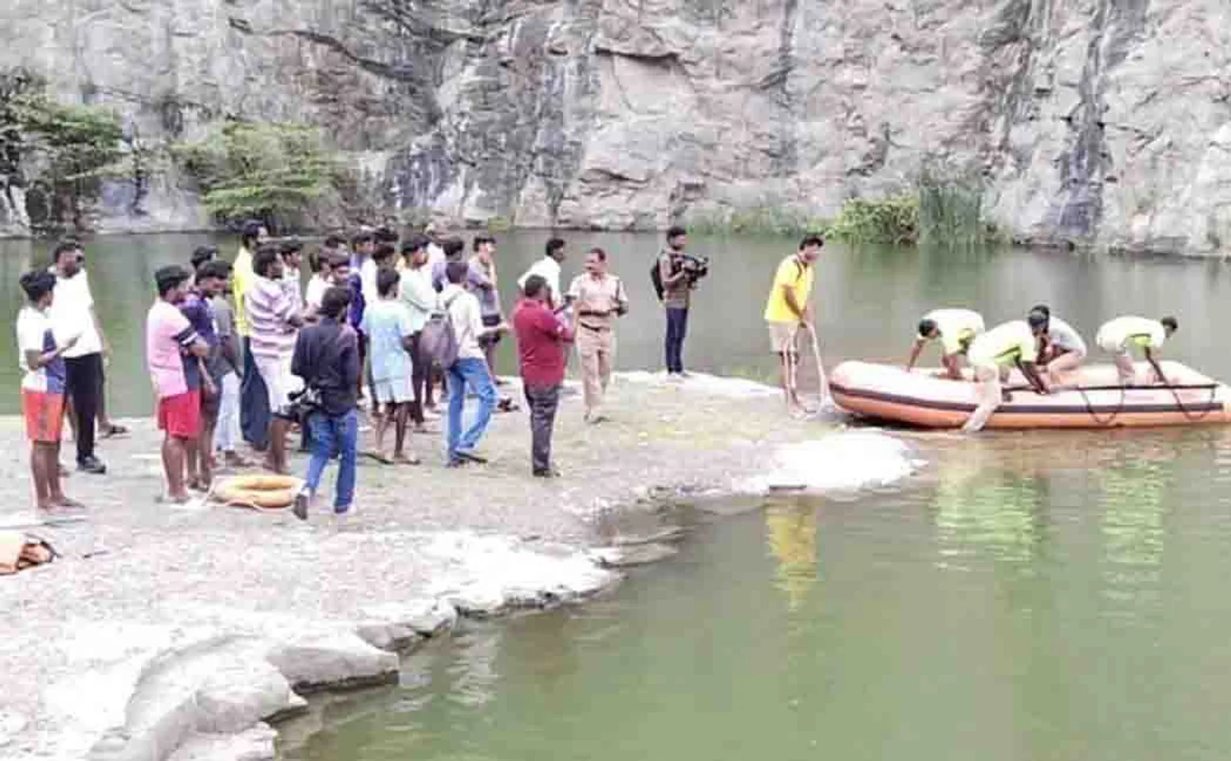  Two boys who went to bathe in Kal queries drowned