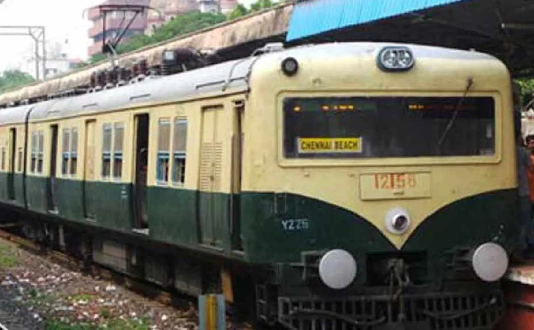 Attention electric train passengers
