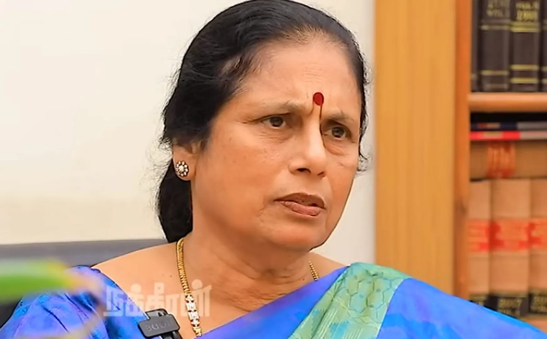 advocate-santhakumaris-valakku-en-57