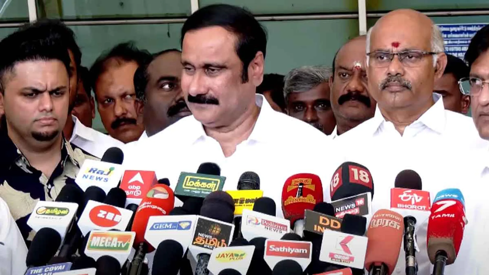  "It will mix in the sea in two more days" - pmk Anbumani 