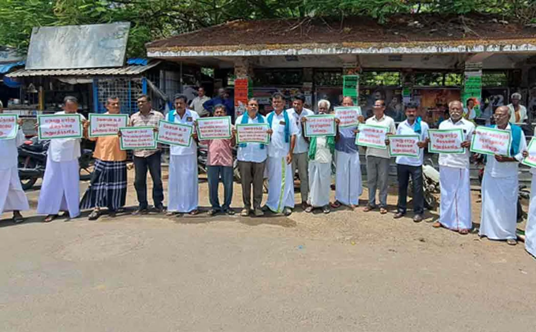 Farmers struggle that GM seeds should not be allowed