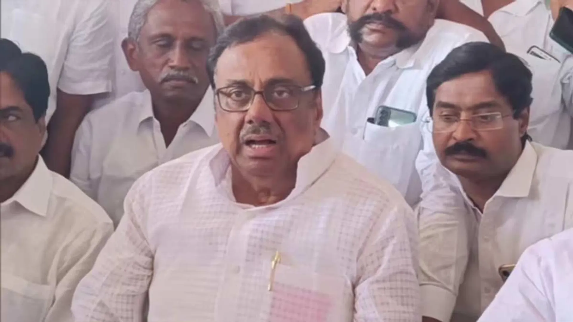 'If the black shop opens, counterfeit liquor will reduce' - EVKS Elangovan interview