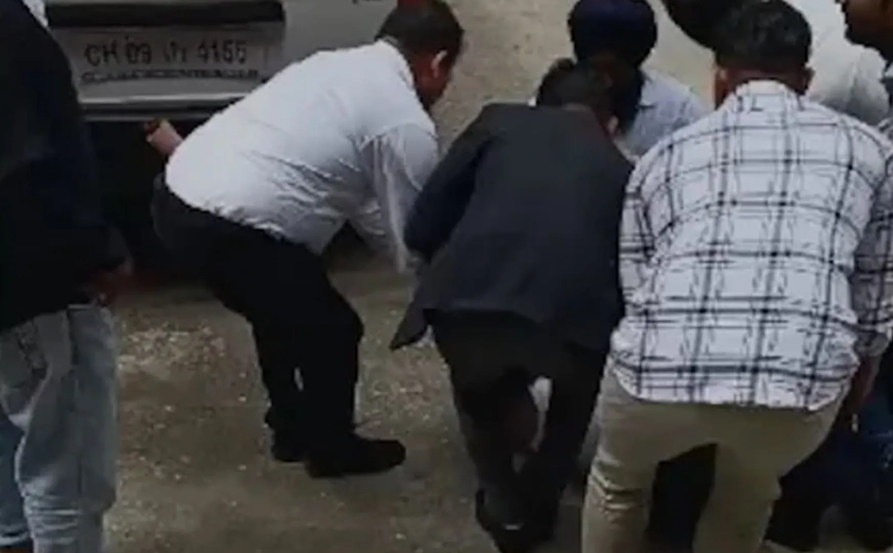 Ex-cop who incident son-in-law inside the court