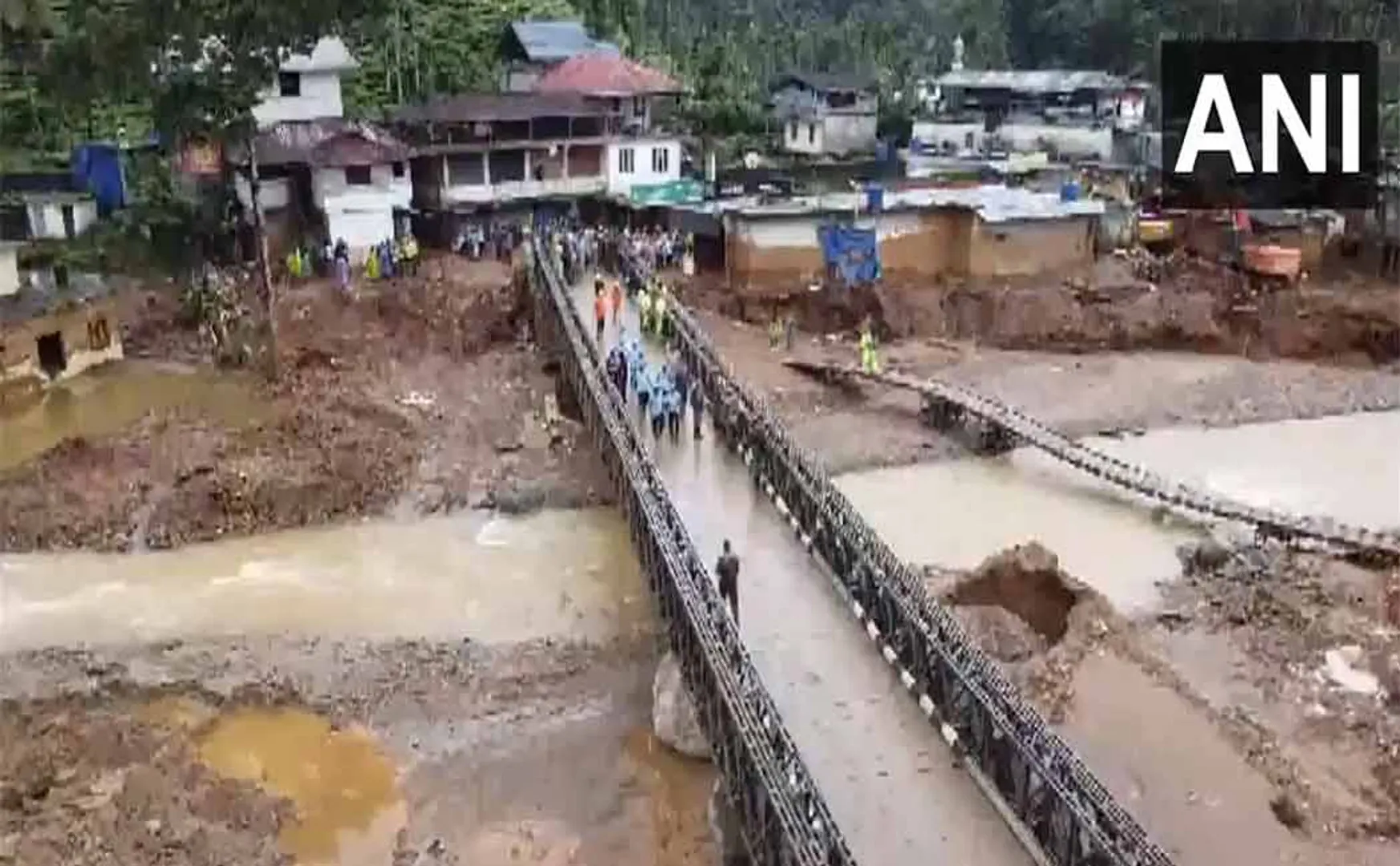 25 Tamils ​​trapped in a landslide 