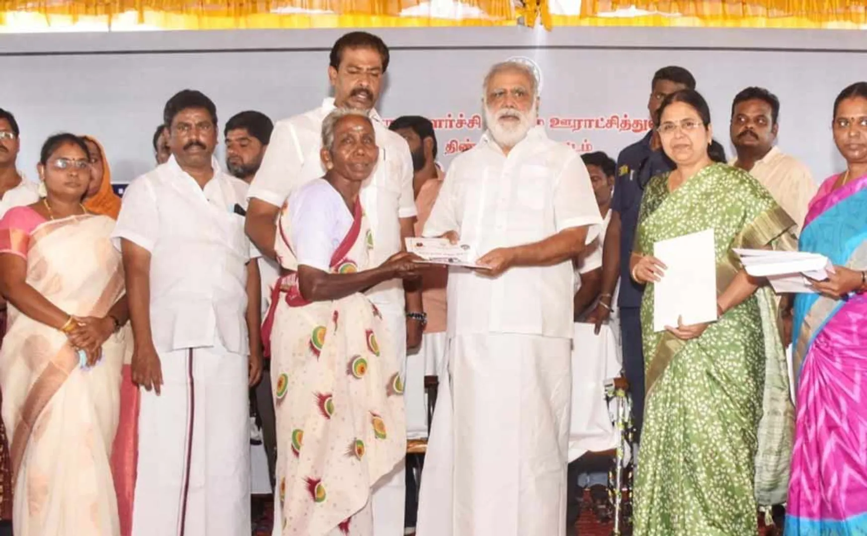 I. Periyasamy said there will be no homeless people in Dindigul district 