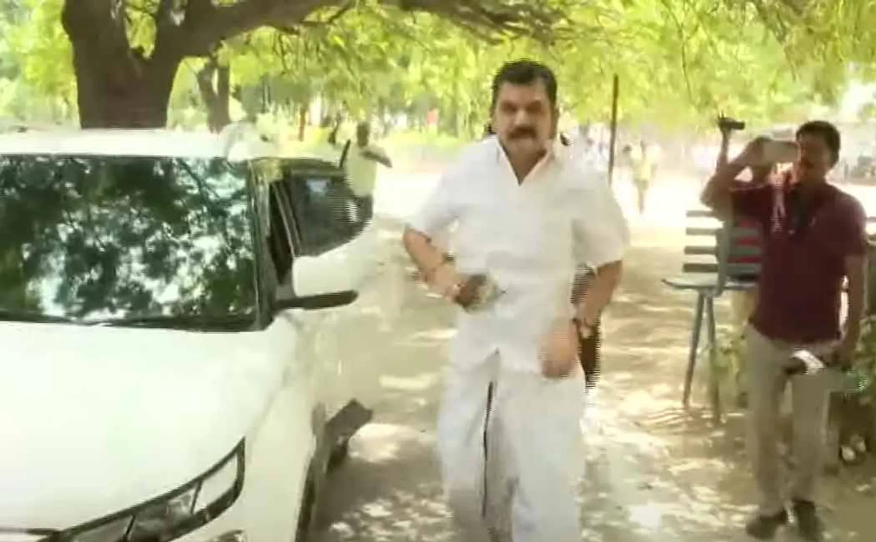 Denial of permission to the former mayor of Nellai