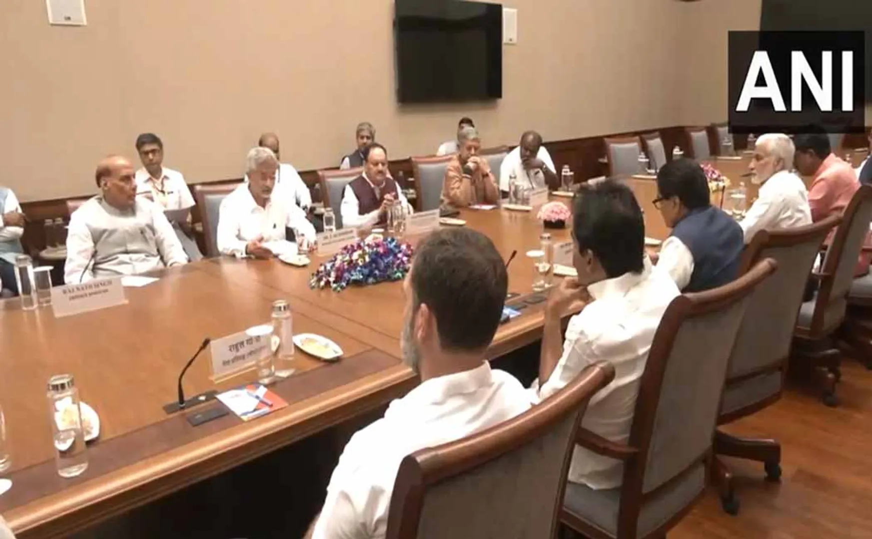 Bangladesh issue; All party meeting in Delhi
