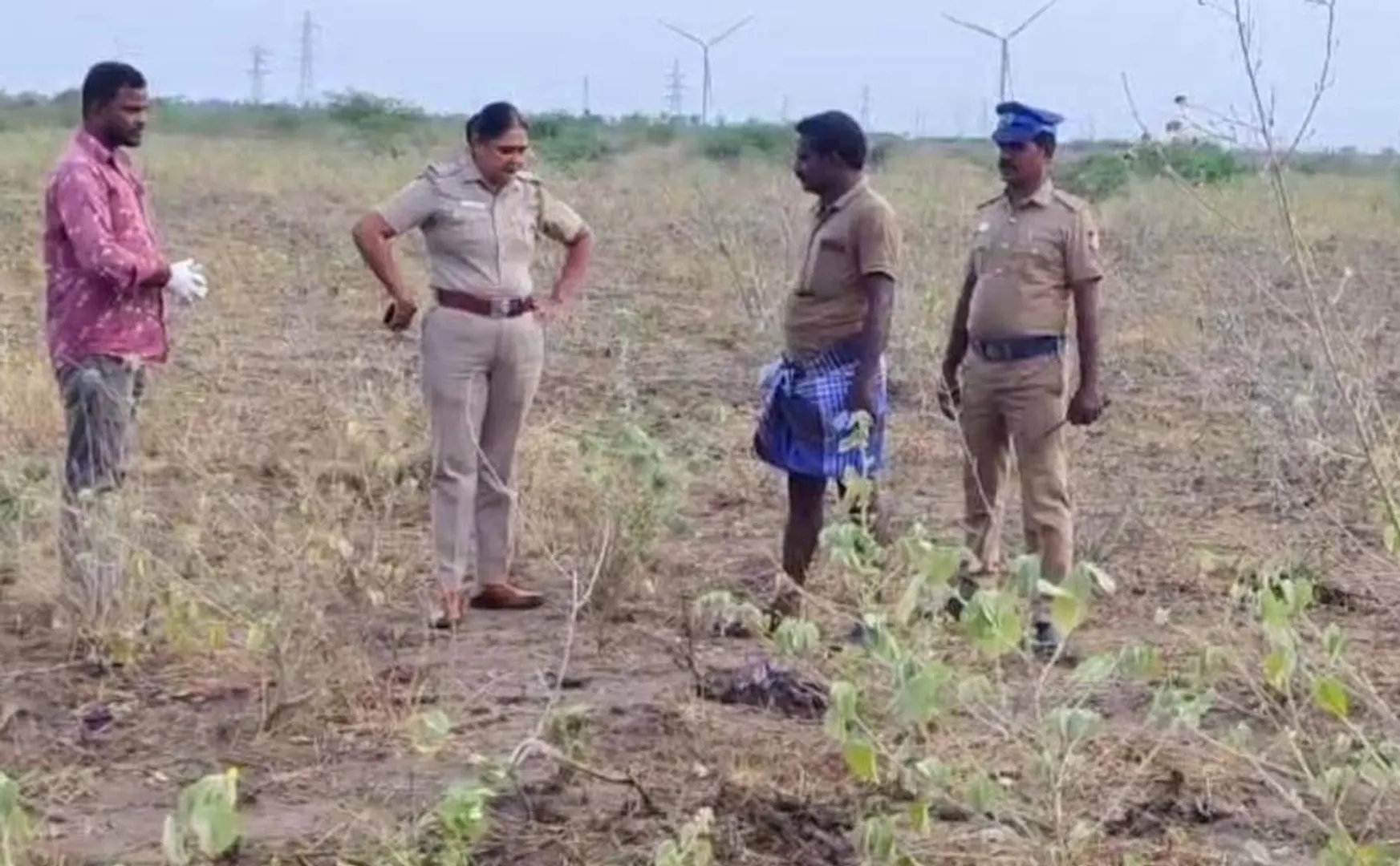 Police investigating  unidentified woman near Kayathar