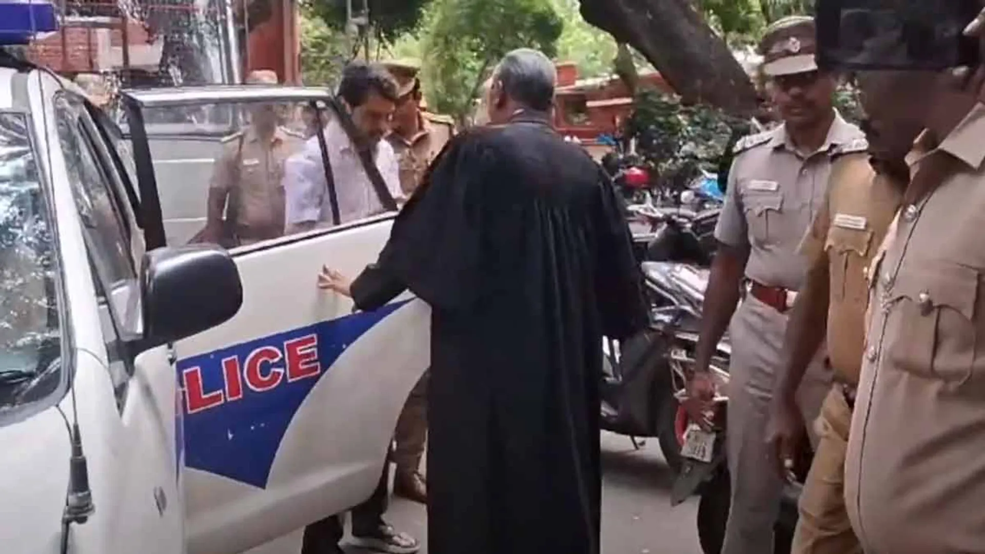  What happened to the 'hand-made slip'-charge-sheet? senthil balaji case 