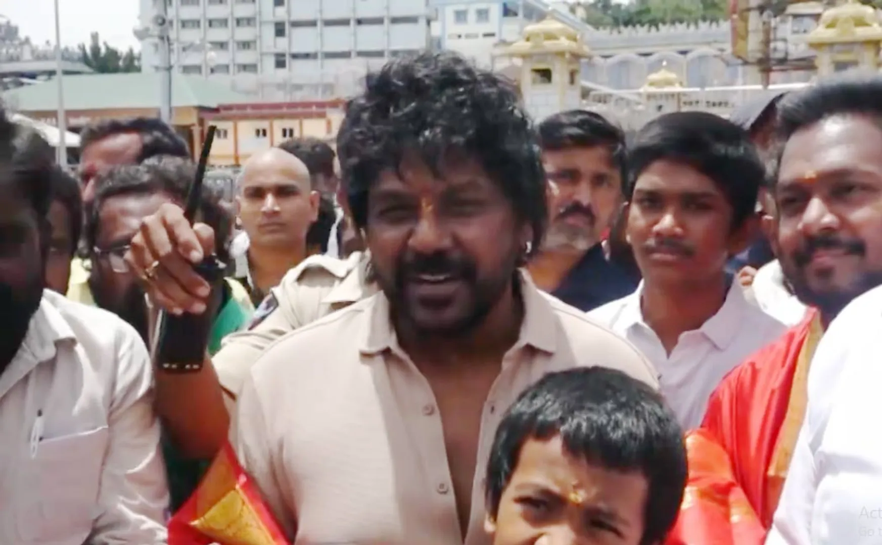 raghava lawerence about vijay introduce party flag