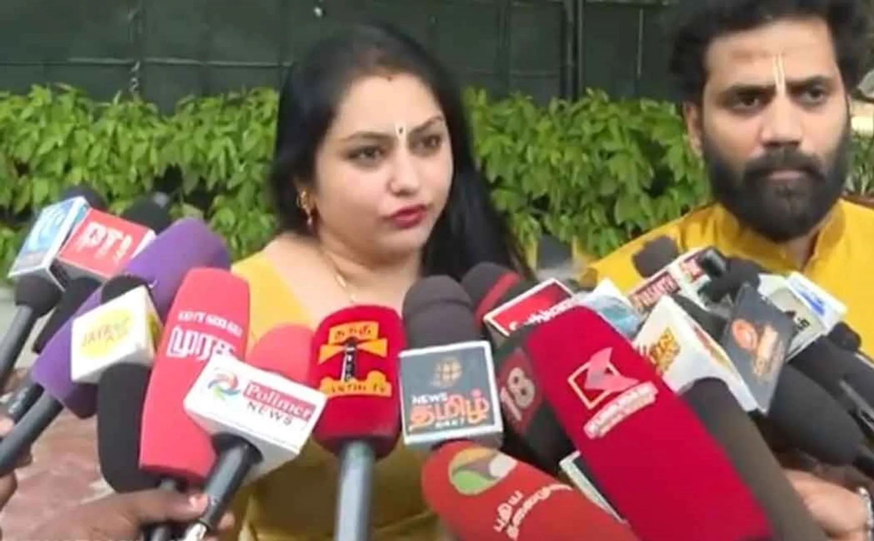 namaitha explained madurai meenakshmi amman temple issue