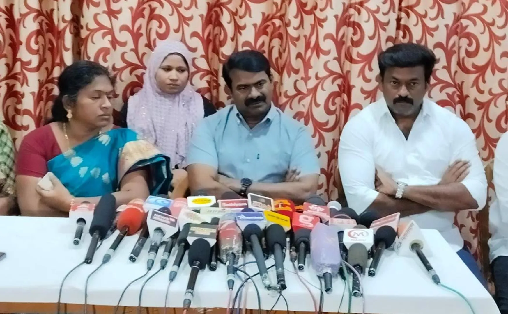 Seeman interview at trichy to spoke about vijay