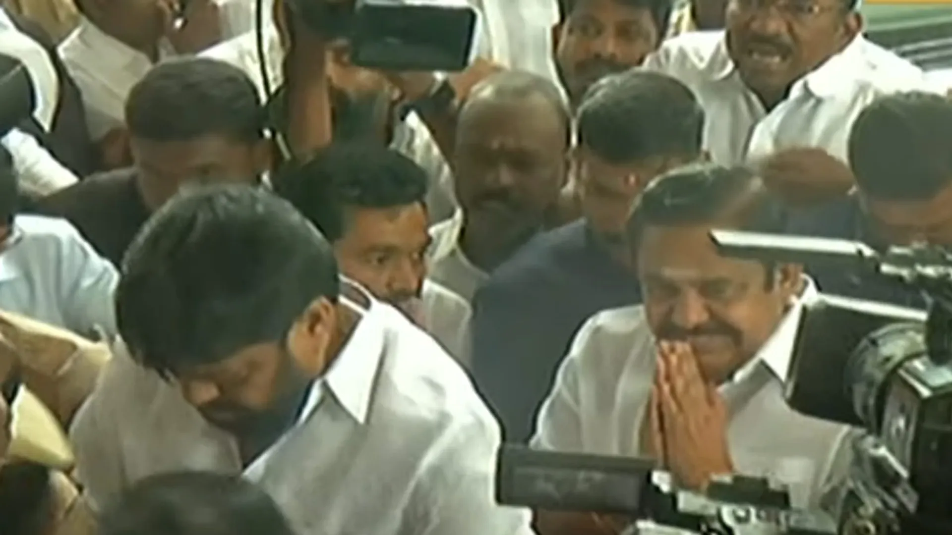 Edappadi appeared in court; Police 