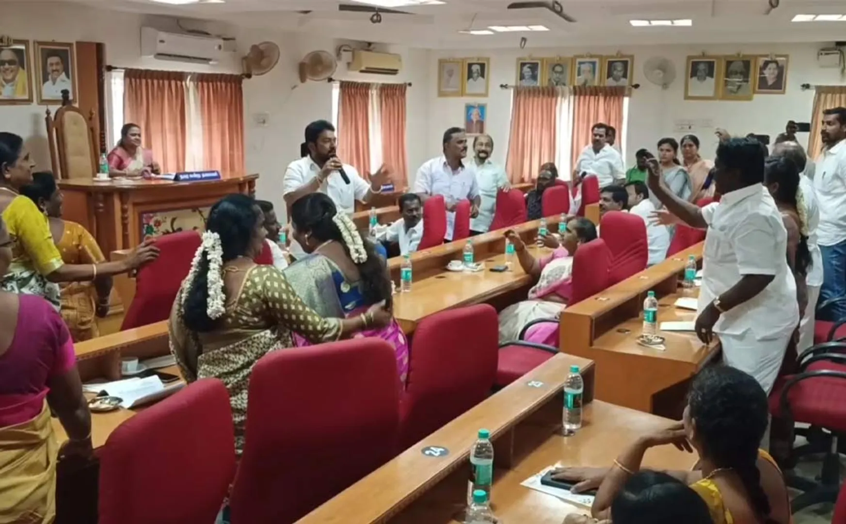 Ranipet Nagar forum stirs up with Chairman  reply