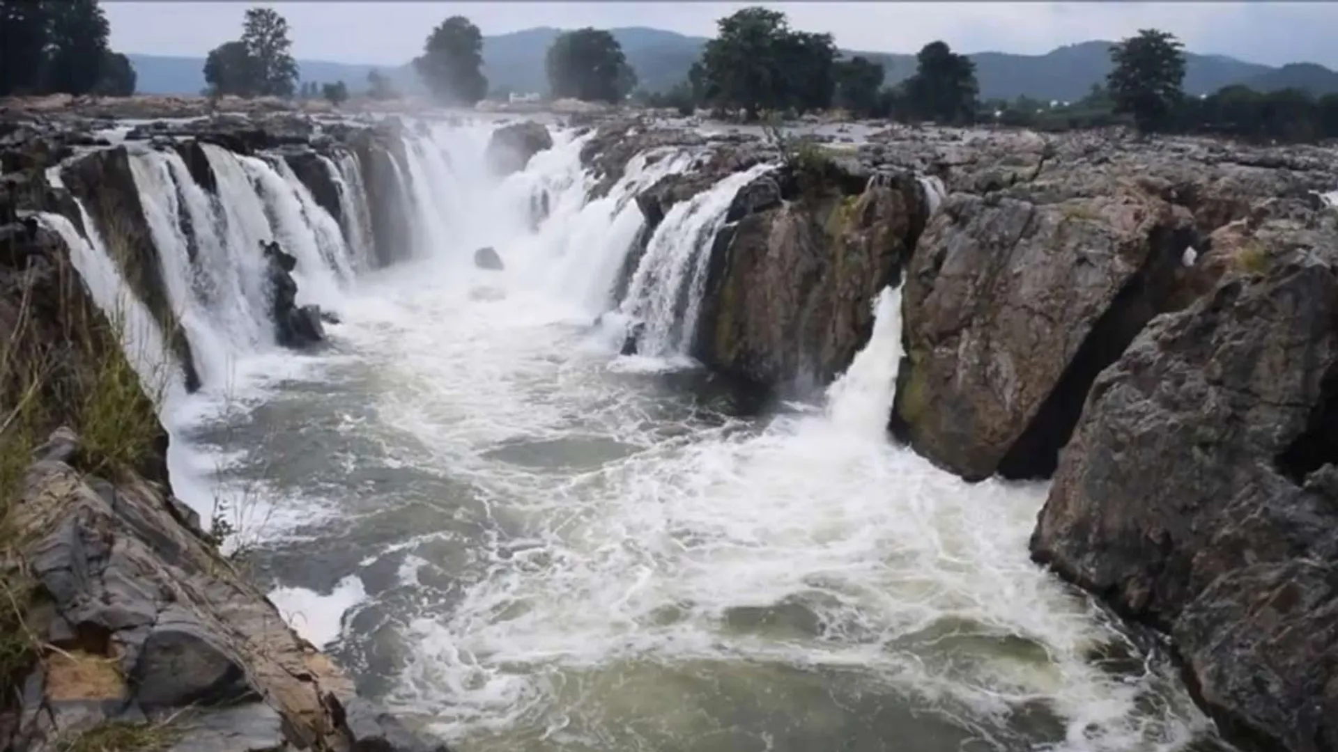  Increase in water flow again; Tourists who came to Okanagan were disappointed