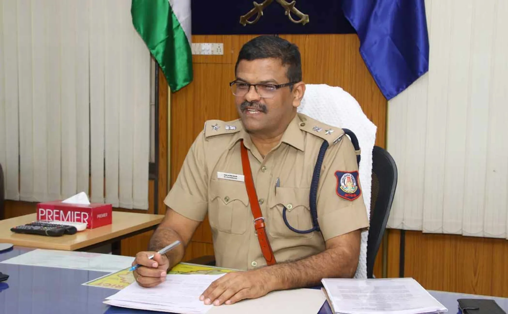 SB orders all police to have lathi 
