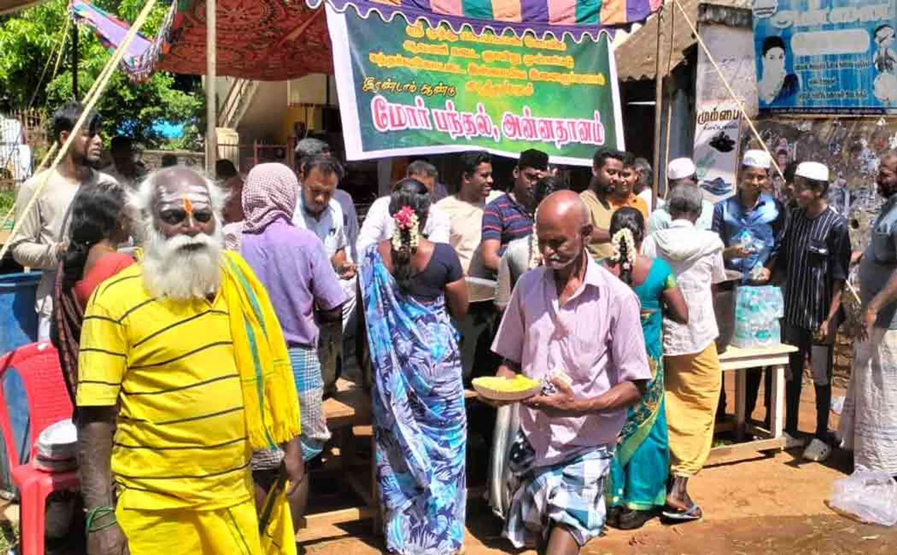 Mariamman Temple Festival; Islamic youth who gave alms