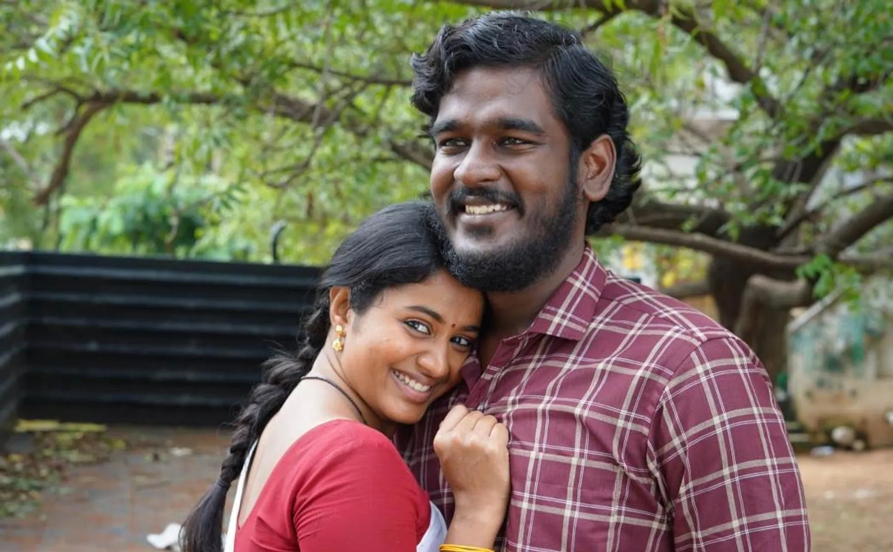 seenu ramasamy kozhipannai chelladurai movie review