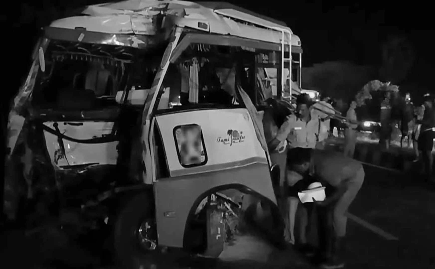 Kallakurichi Dt Ulundurpet near Mettatur Chennai - Trichy Nh incident 