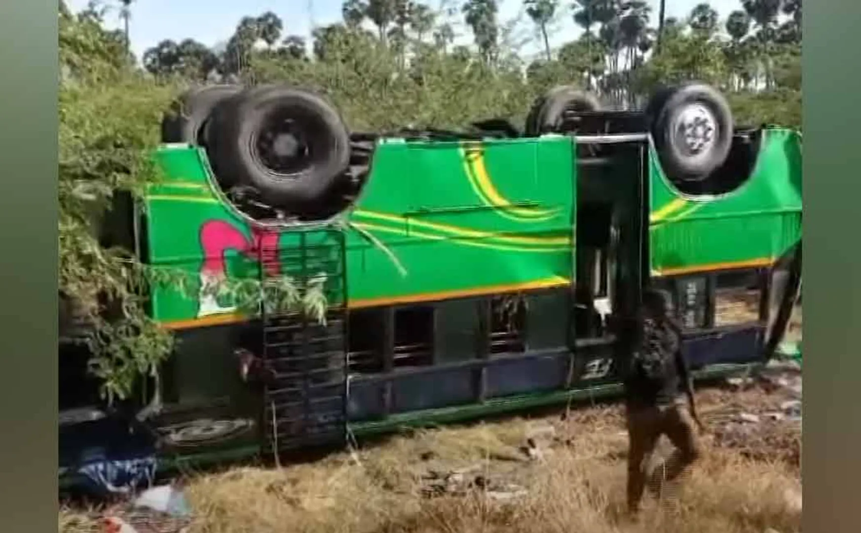 Virudhunagar dt Srivilliputhur Mamsapuram near mini bus incident
