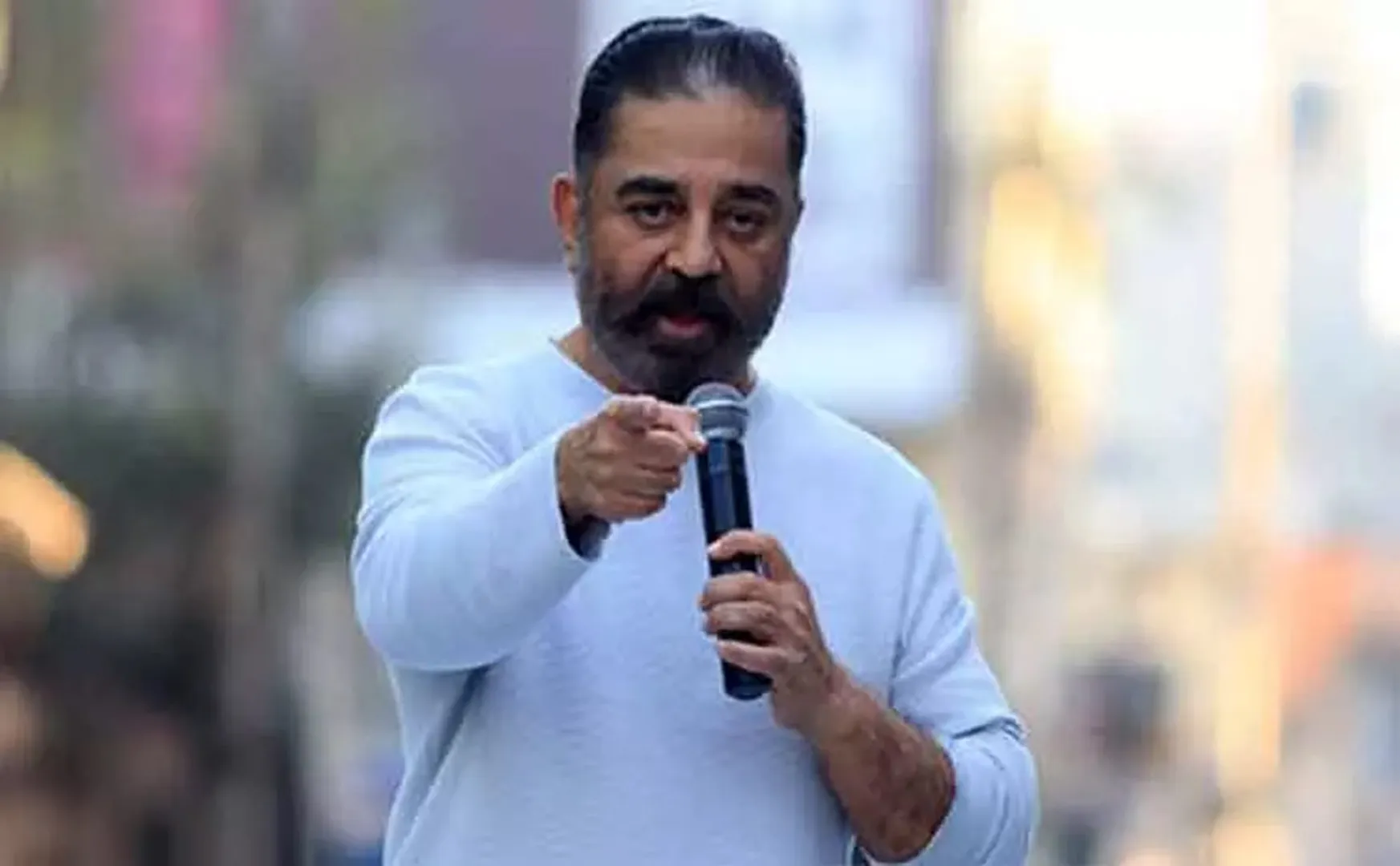 Kamal haasan praises DMK
