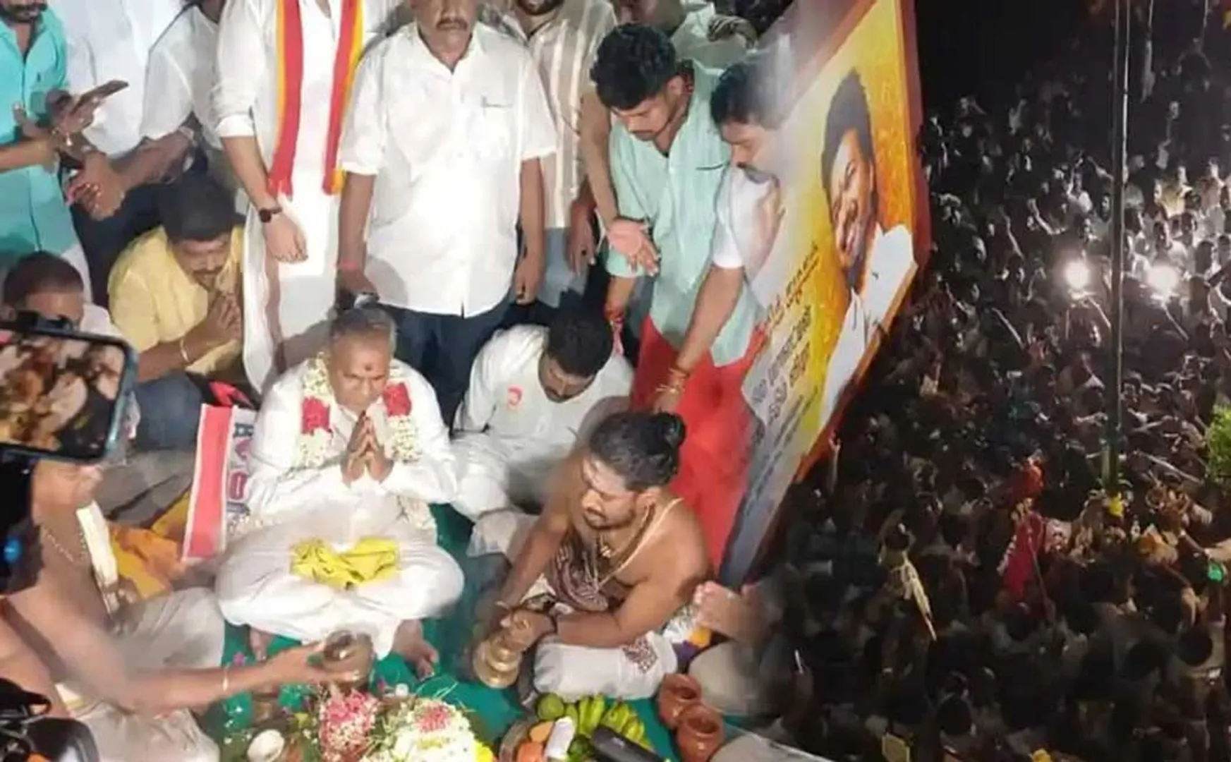  Vijay did not participate in the puja for the first conference of T.V.K