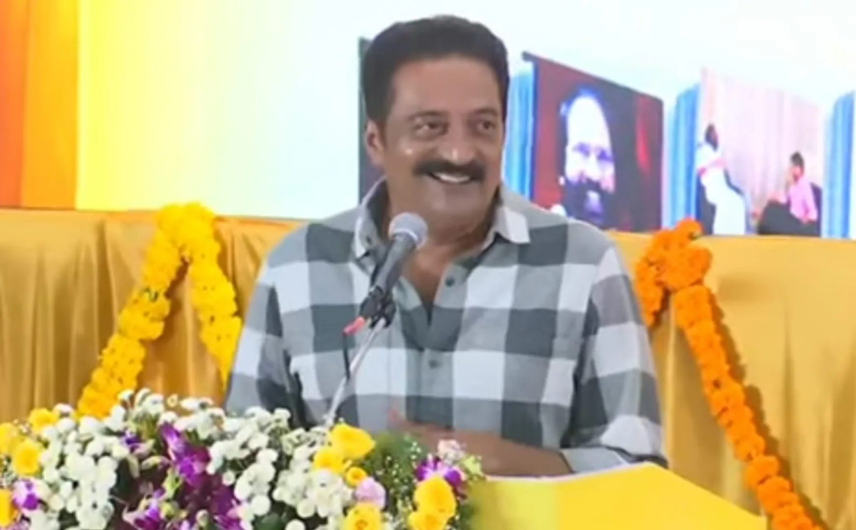 prakash raj about udhayanidhi ahd pawan kalyan