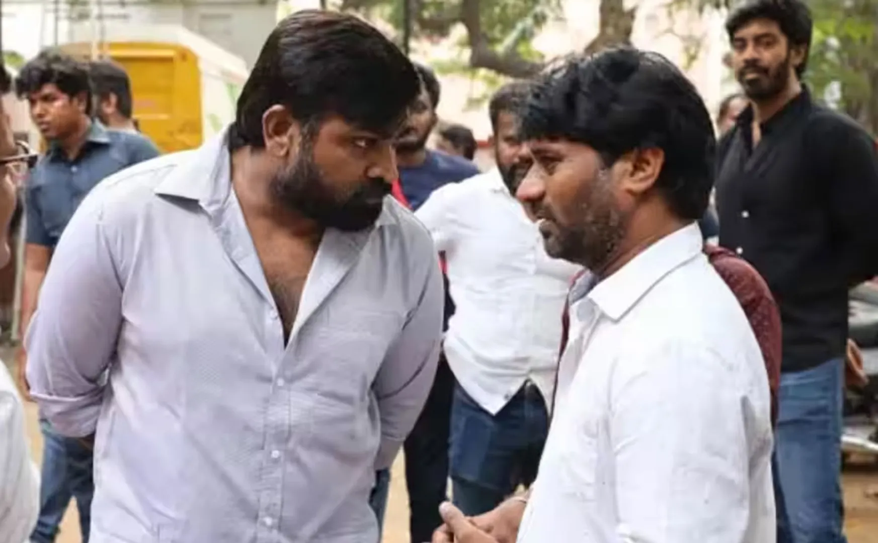 vijay sethupathi gift car to nithilan saminathan regards maharaja success