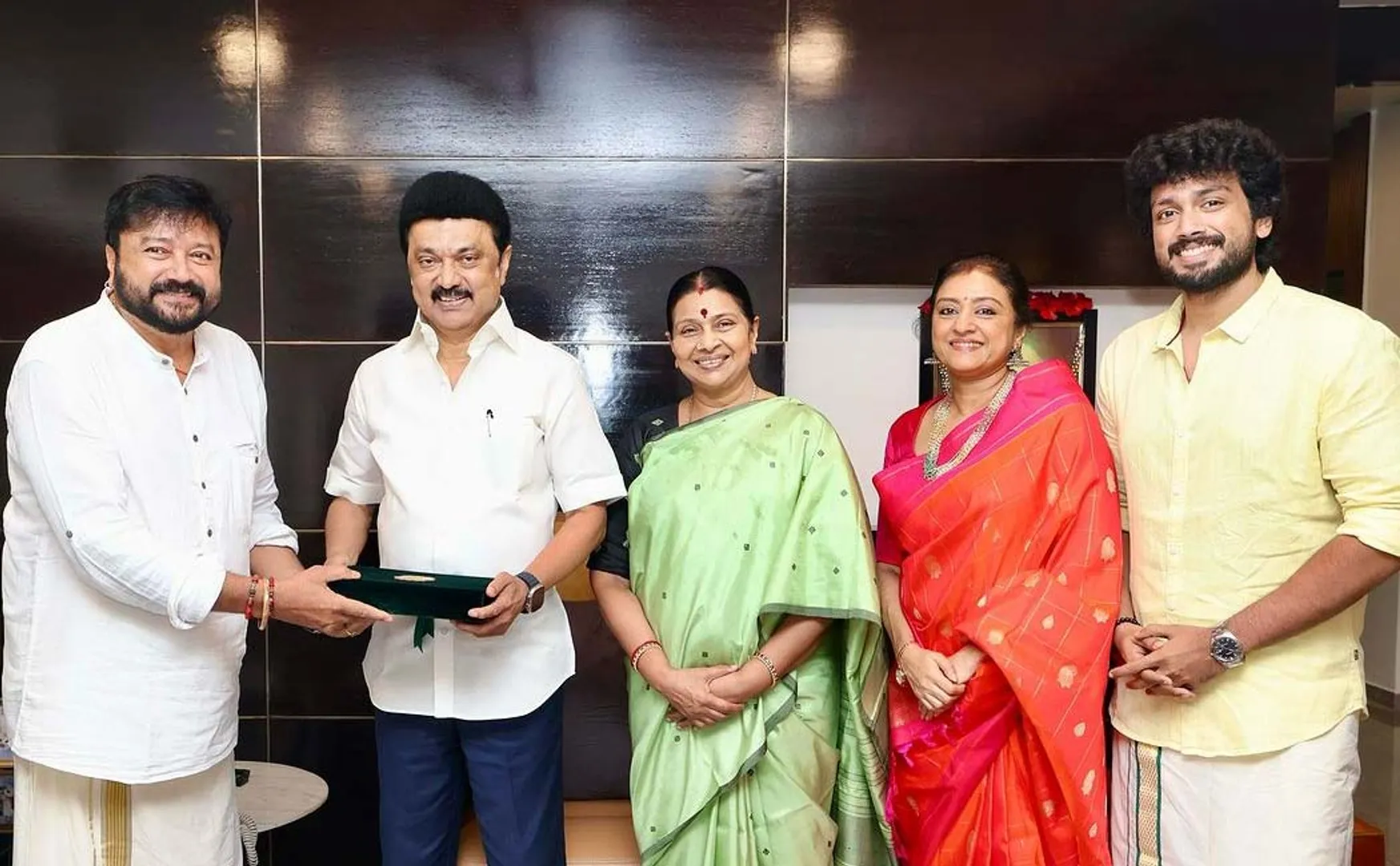 Jayaram family presented his son marriage invitation to cm stalin