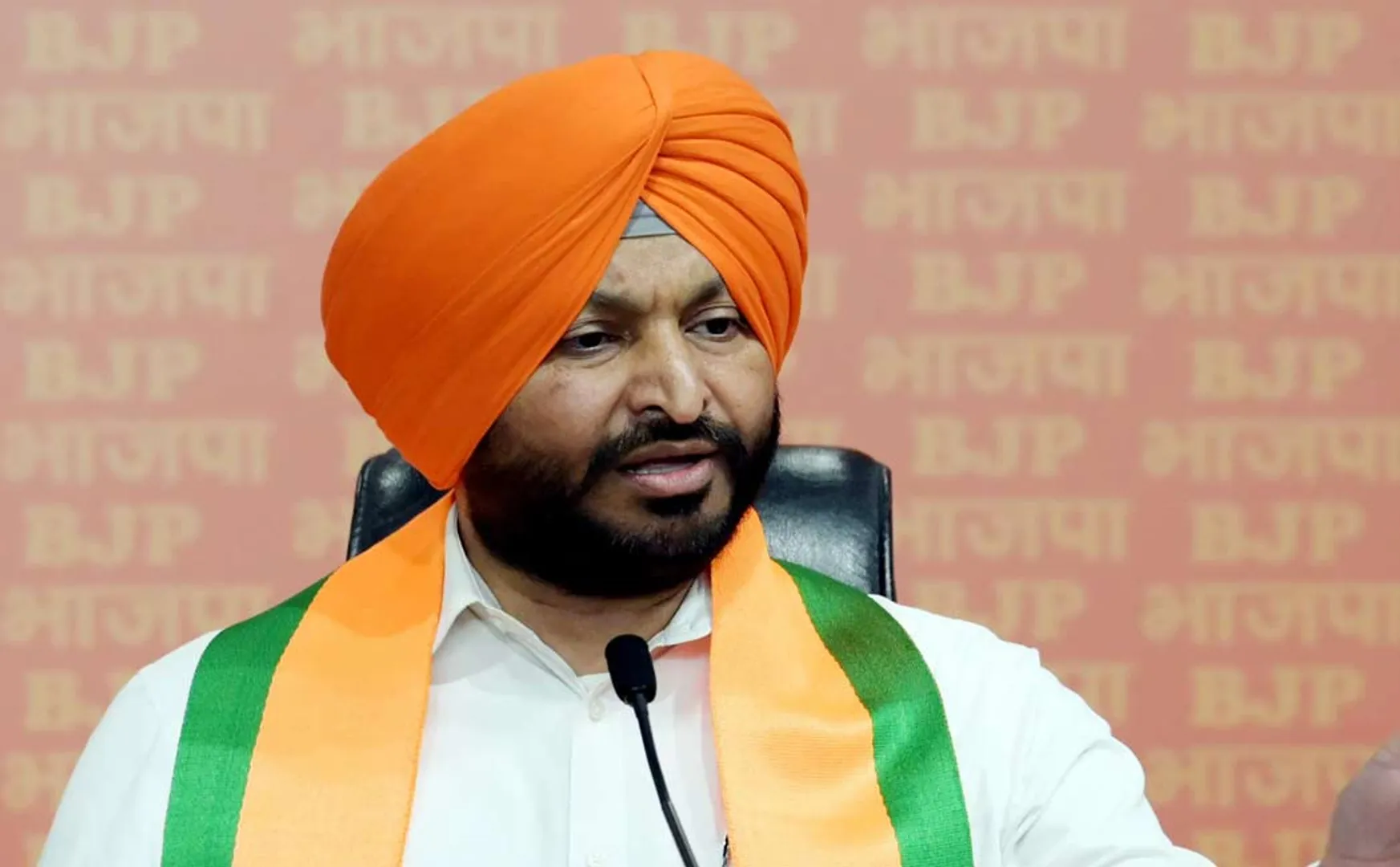 central minister ravneeth singh bittu criticized congress