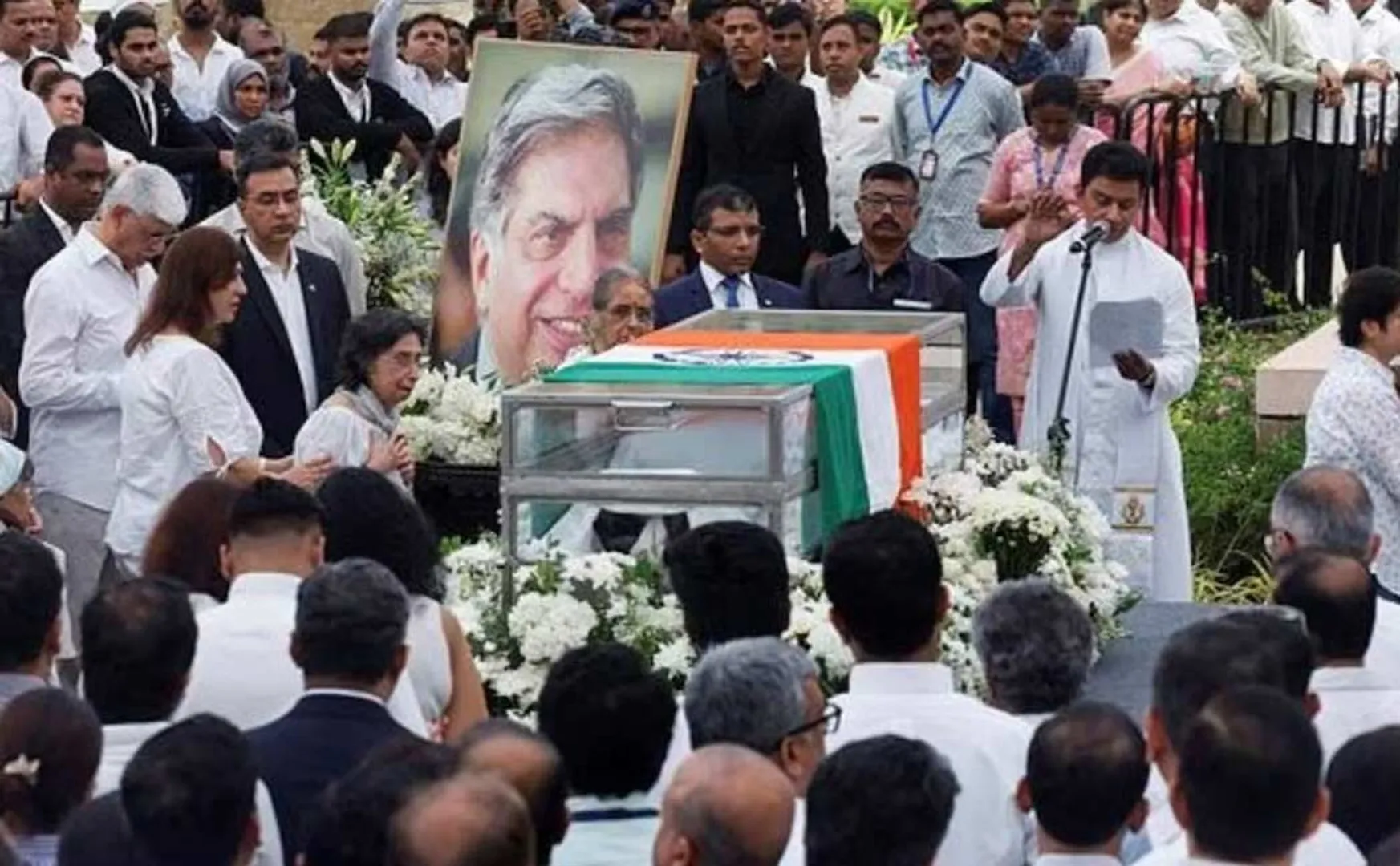 Ratan Tata's body was cremated with Government respect