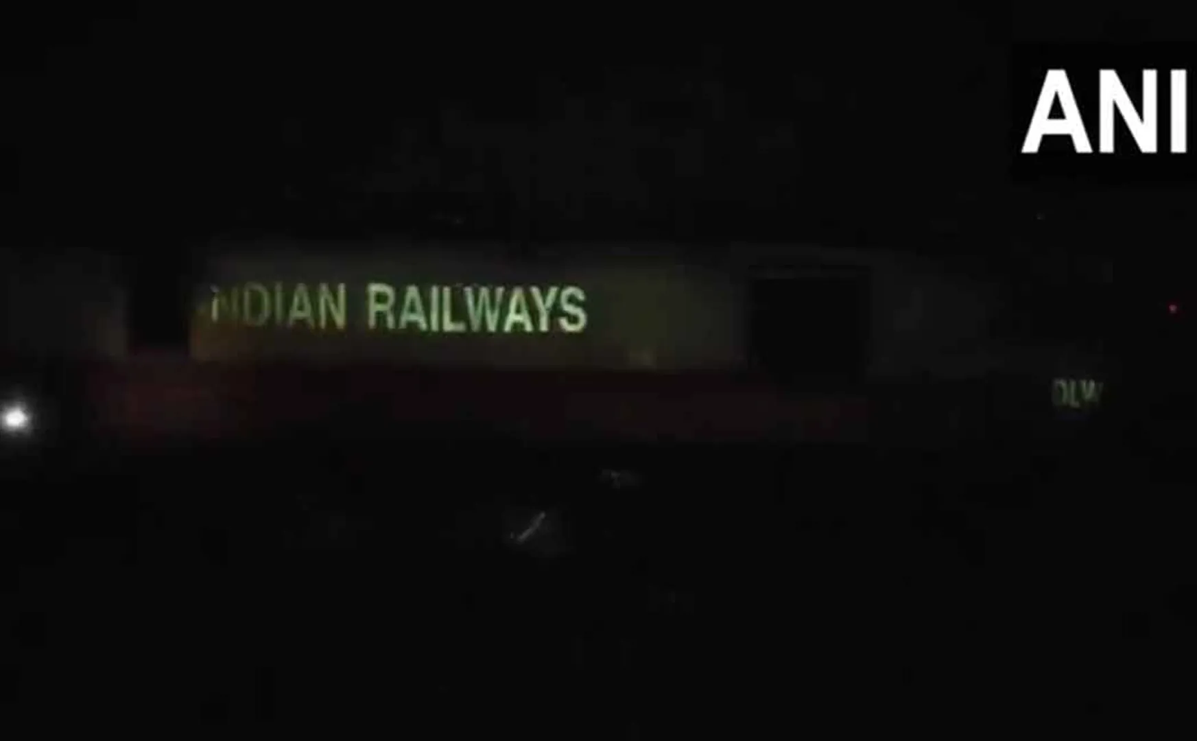 Thiruvallur Kavarappettai near train incident NDRF soldiers hurry