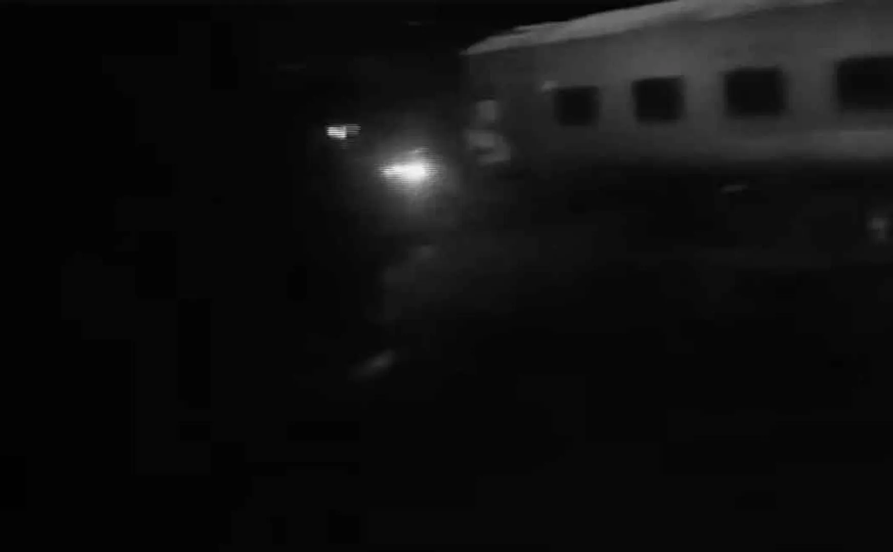 train incident Thiruvallur Kavarappettai railway station near