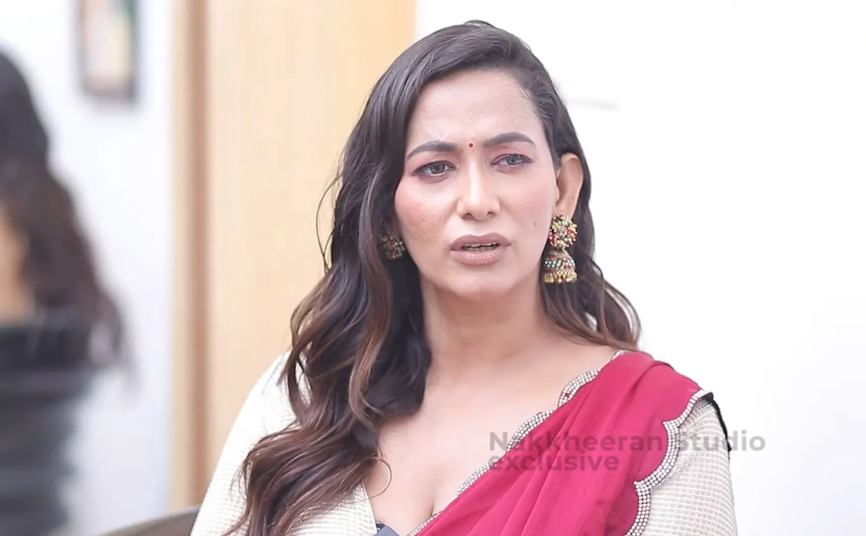 sanjana singh about his offline character