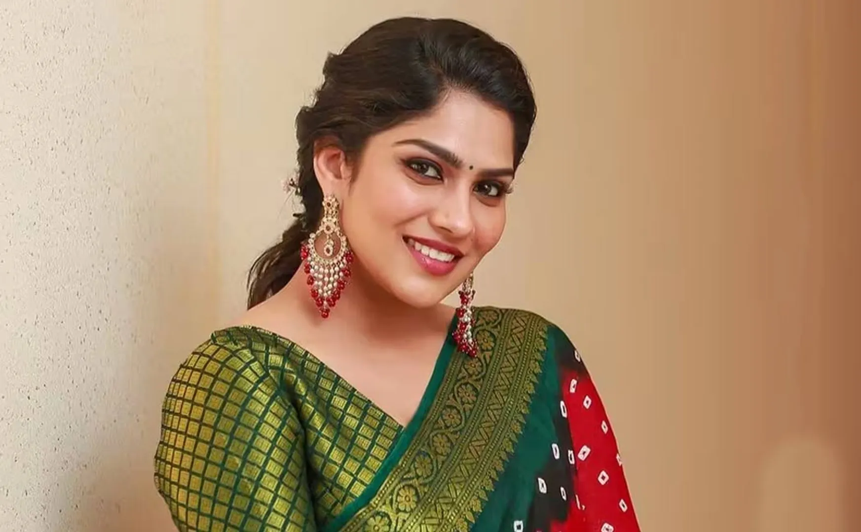 case against filed lubber pandhu movie actress swasika