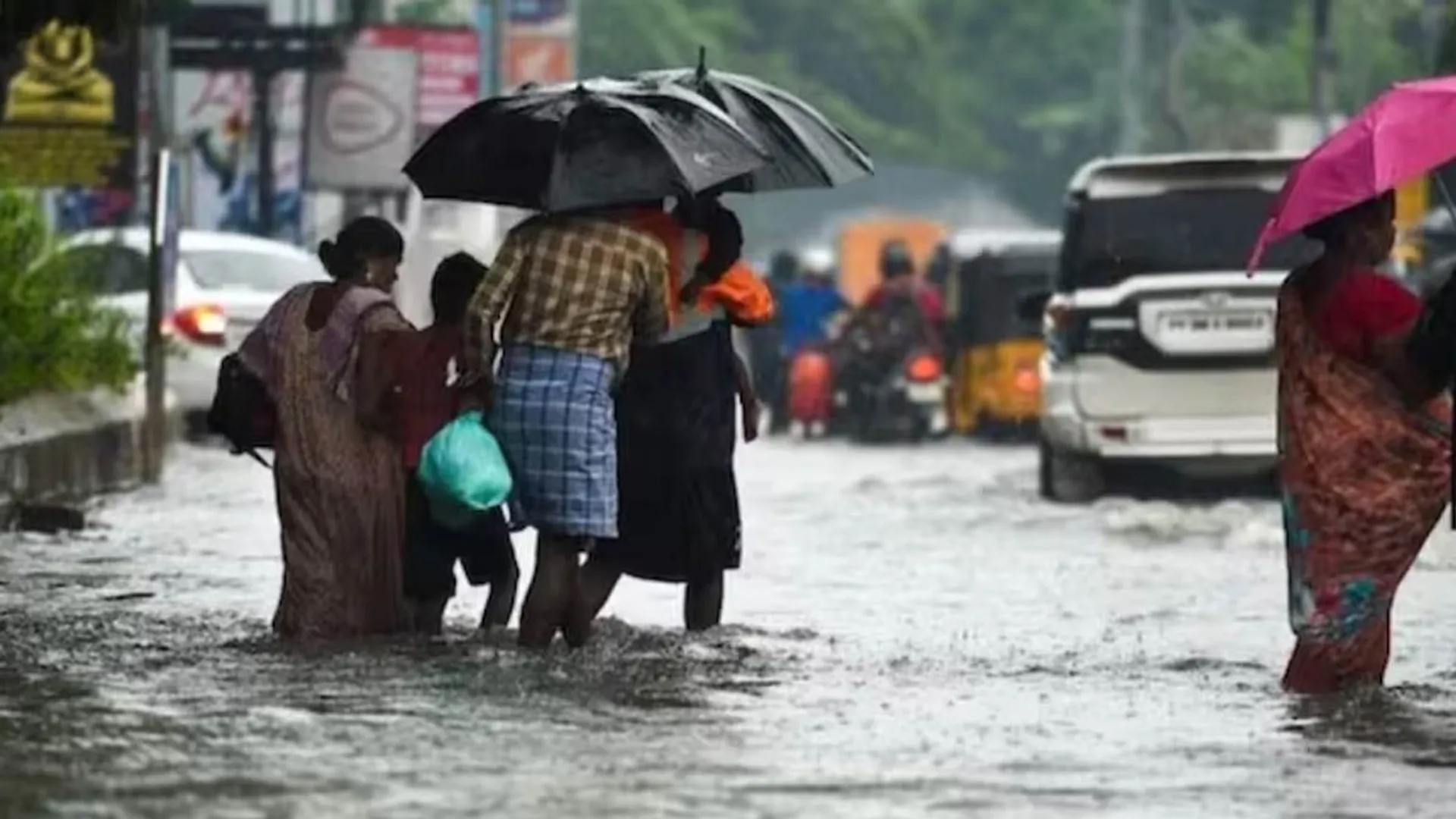 294 percent of normal rainfall in a single day-Meteorological Center information